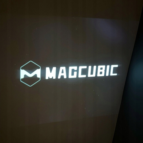 HY300 PRO HD TV-PROJECTOR 130'' ANDROID WIFI DRAAGBAAR DRAAIBAAR