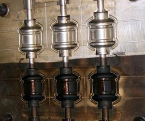 Een voorbeeld van laserwerk met een metalen element
